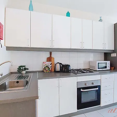 Bright Flat In شقة المليحة