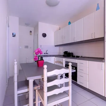 Apartmán Bright Holiday Flat In Mellieha