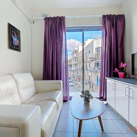 Apartman Bright Flat In *